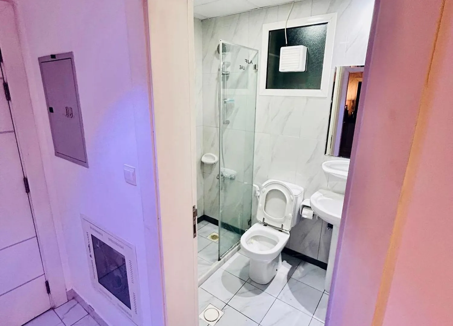 Feel At Home Spacious 2 Bed Room Apartment Sharjah Förenade Arabemiraten